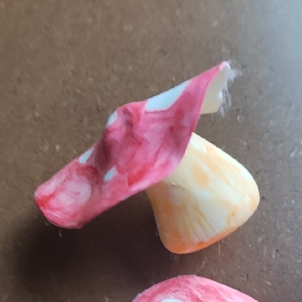 🦋 10 For $10 🦋 Pink and Cream Mushroom Decor - Picture 5 of 8